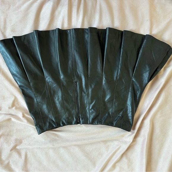 Alice + Olivia Black Faux Leather Skater Mini Skirt - Picture 3 of 5